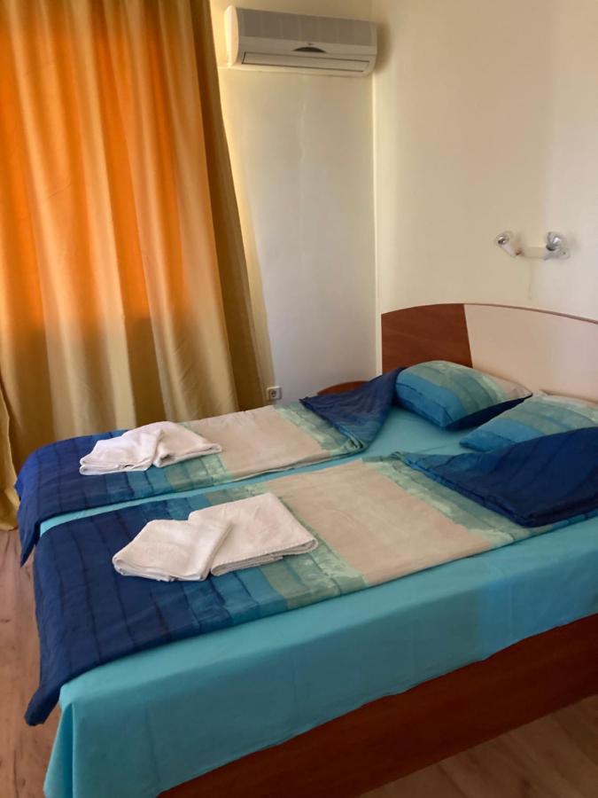 Family Hotel Neptun - Лозенец Экстерьер фото