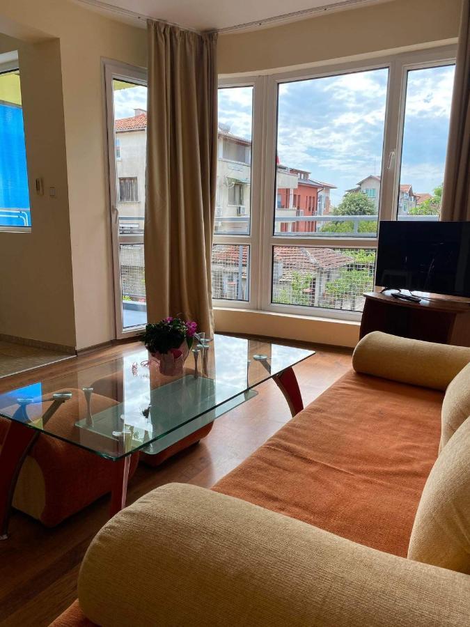 Family Hotel Neptun - Лозенец Экстерьер фото