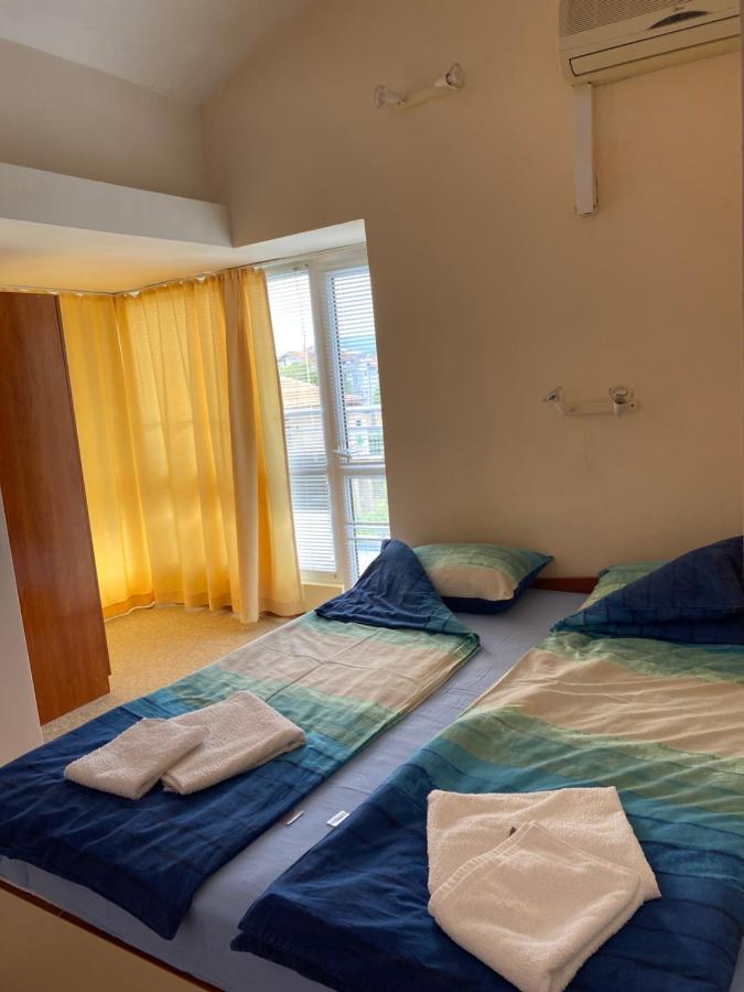 Family Hotel Neptun - Лозенец Экстерьер фото
