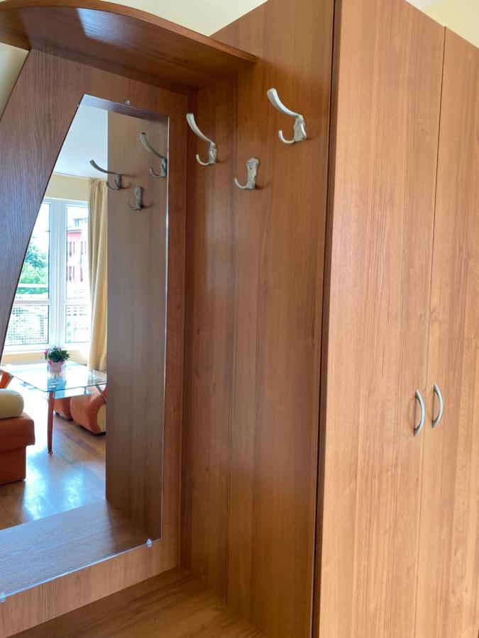 Family Hotel Neptun - Лозенец Экстерьер фото