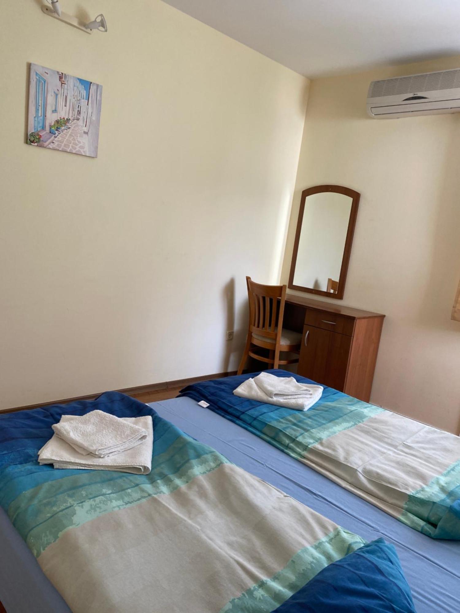 Family Hotel Neptun - Лозенец Экстерьер фото
