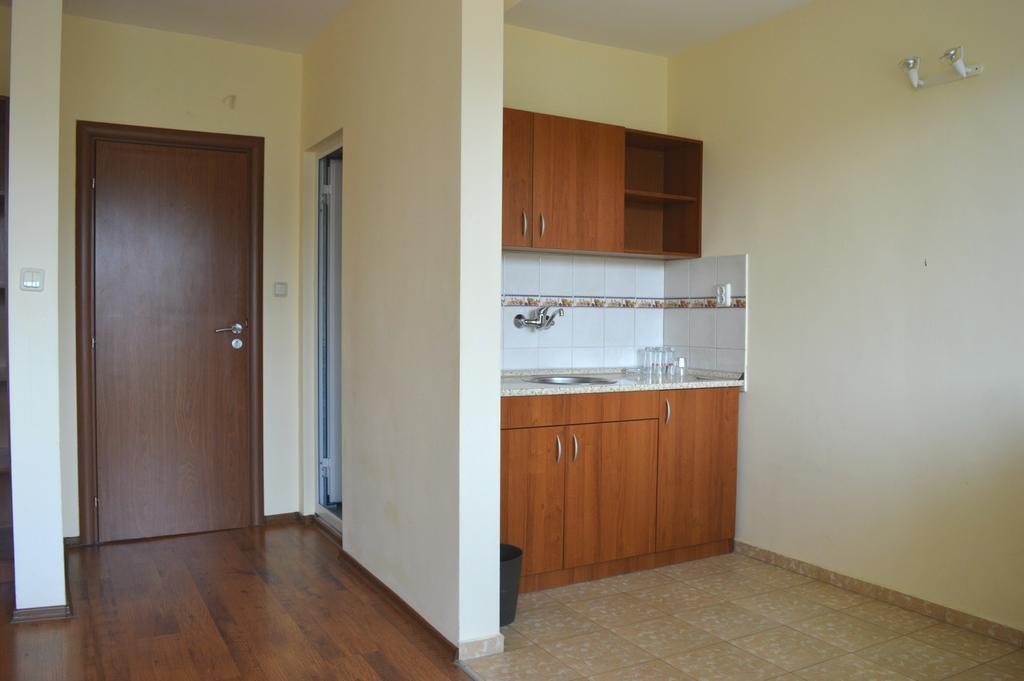 Family Hotel Neptun - Лозенец Номер фото